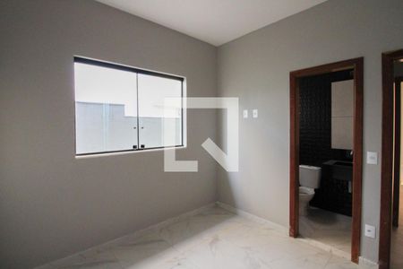 Casa à venda com 180m², 3 quartos e 3 vagasSuíte 2