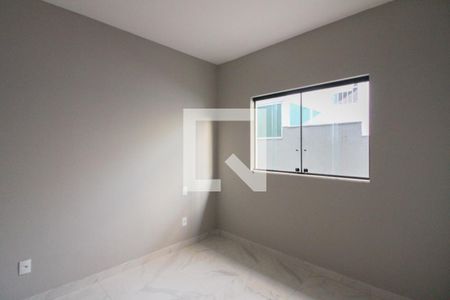 Casa à venda com 180m², 3 quartos e 3 vagasSuíte 2