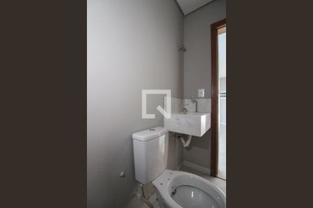 Casa à venda com 180m², 3 quartos e 3 vagas Casa à venda com 180m², 3 quartos e 3 vagasLavabo