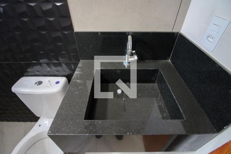 Casa à venda com 180m², 3 quartos e 3 vagas Casa à venda com 180m², 3 quartos e 3 vagasBanheiro da Suíte 2