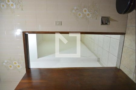 Casa à venda com 200m², 2 quartos e 3 vagasBanheiro da Suíte