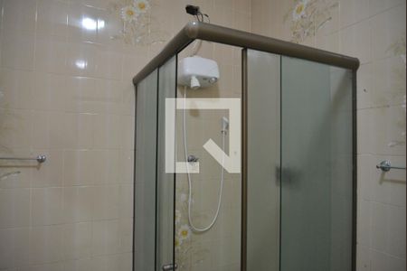 Casa à venda com 200m², 2 quartos e 3 vagasBanheiro da Suíte