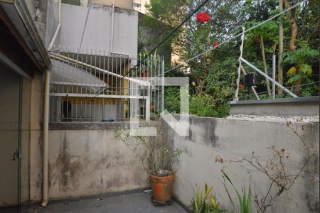 Casa à venda com 200m², 2 quartos e 3 vagasQuintal