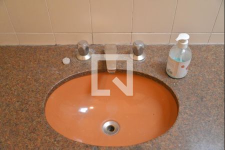 Casa à venda com 200m², 2 quartos e 3 vagasBanheiro Social