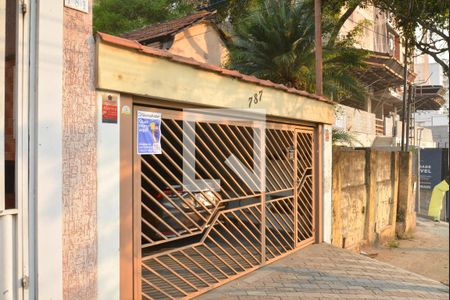 Casa à venda com 200m², 2 quartos e 3 vagasInstalação de Placa