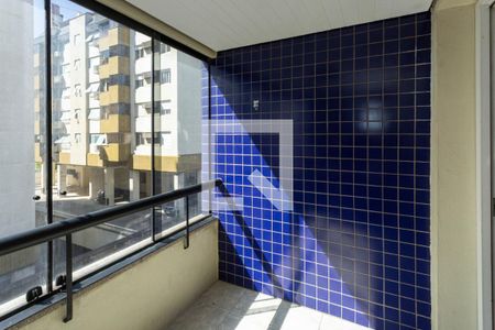 Apartamento à venda com 75m², 2 quartos e 1 vagaSacada