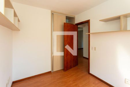 Apartamento à venda com 75m², 2 quartos e 1 vagaQuarto 2