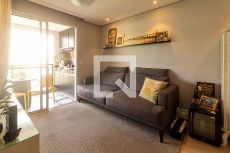 Sala de apartamento para alugar com 3 quartos, 69m² em Vila Suzana, São Paulo