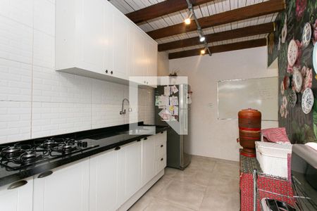 Casa à venda com 140m², 2 quartos e 2 vagasCozinha