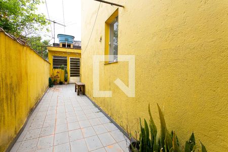 Casa à venda com 140m², 2 quartos e 2 vagasQuintal