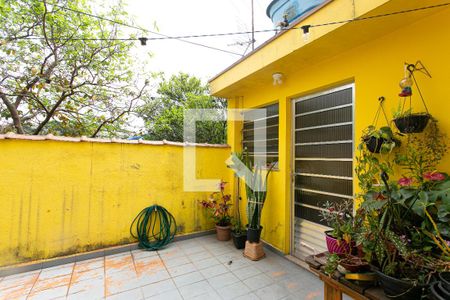 Casa à venda com 140m², 2 quartos e 2 vagasQuintal