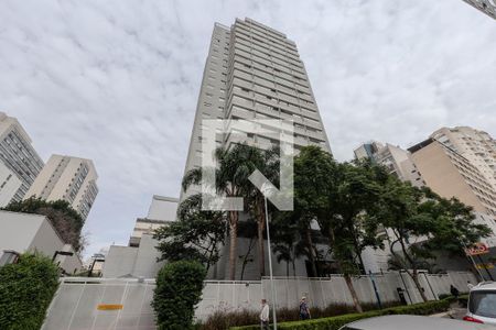 Studio para alugar com 40m², 1 quarto e 1 vaga Studio para alugar com 40m², 1 quarto e 1 vagaFachada