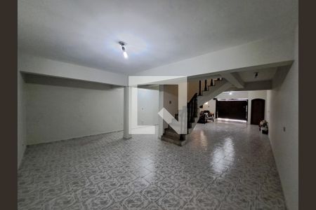 Casa à venda com 252m², 4 quartos e 6 vagasGaragem