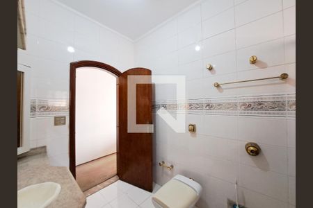 Casa à venda com 252m², 4 quartos e 6 vagasBanheiro da Suíte 3