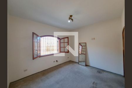 Casa à venda com 252m², 4 quartos e 6 vagasSuíte 2