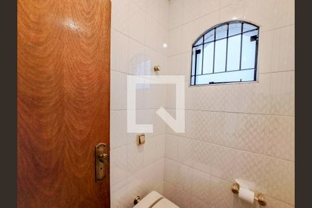 Casa à venda com 252m², 4 quartos e 6 vagasLavabo