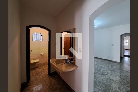 Casa à venda com 252m², 4 quartos e 6 vagasLavabo