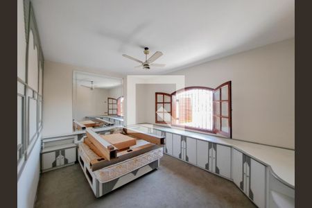 Casa à venda com 252m², 4 quartos e 6 vagasSuíte 1