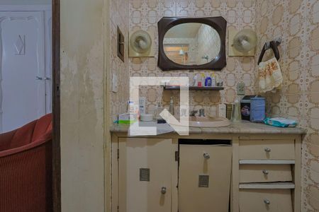 Casa à venda com 390m², 4 quartos e 2 vagas Casa à venda com 390m², 4 quartos e 2 vagasBanheiro da Suíte 1