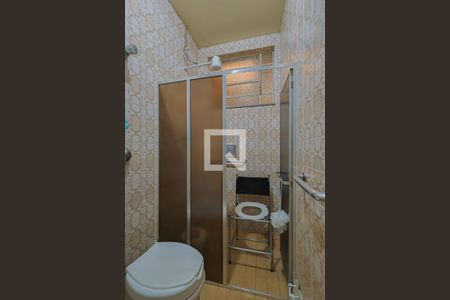 Casa à venda com 390m², 4 quartos e 2 vagas Casa à venda com 390m², 4 quartos e 2 vagasBanheiro da Suíte 1