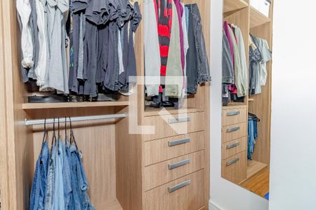 Apartamento à venda com 75m², 2 quartos e 1 vagaCloset do quarto 2