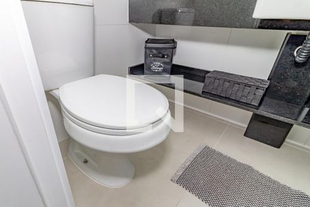 Apartamento à venda com 75m², 2 quartos e 1 vagaBanheiro da Suíte