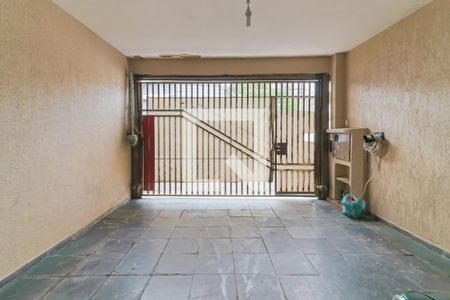 Casa para alugar com 190m², 3 quartos e 4 vagas Casa para alugar com 190m², 3 quartos e 4 vagasGaragem