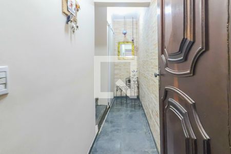 Casa para alugar com 190m², 3 quartos e 4 vagas Casa para alugar com 190m², 3 quartos e 4 vagasCorredor Entrada