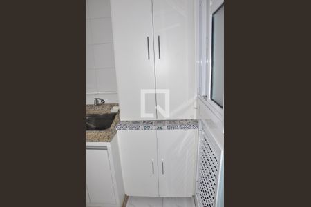 Apartamento à venda com 162m², 3 quartos e 3 vagas Apartamento à venda com 162m², 3 quartos e 3 vagasDetalhe - àrea de Serviço