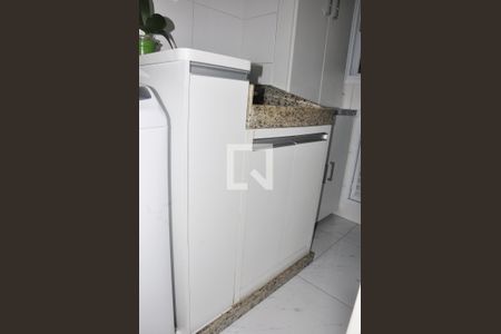 Apartamento à venda com 162m², 3 quartos e 3 vagas Apartamento à venda com 162m², 3 quartos e 3 vagasDetalhe - àrea de Serviço
