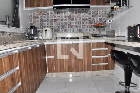 Apartamento à venda com 162m², 3 quartos e 3 vagas Apartamento à venda com 162m², 3 quartos e 3 vagasDetalhe - Cozinha