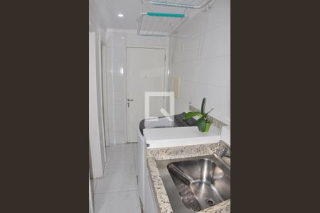 Apartamento à venda com 162m², 3 quartos e 3 vagas Apartamento à venda com 162m², 3 quartos e 3 vagasDetalhe - àrea de Serviço