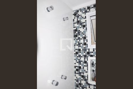 Apartamento à venda com 162m², 3 quartos e 3 vagas Apartamento à venda com 162m², 3 quartos e 3 vagasDetalhe - Suíte