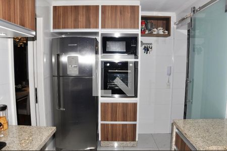 Apartamento à venda com 162m², 3 quartos e 3 vagas Apartamento à venda com 162m², 3 quartos e 3 vagasDetalhe - Cozinha