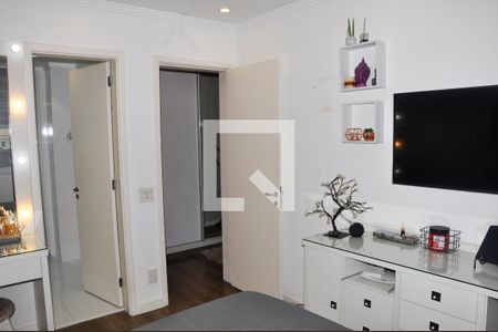 Apartamento à venda com 162m², 3 quartos e 3 vagas Apartamento à venda com 162m², 3 quartos e 3 vagasDetalhe - Quarto 03 com Suíte