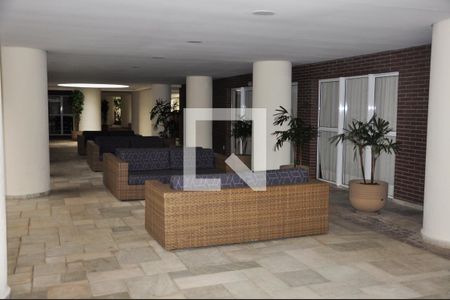 Apartamento à venda com 162m², 3 quartos e 3 vagas Apartamento à venda com 162m², 3 quartos e 3 vagasÁrea comum