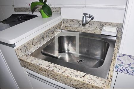 Apartamento à venda com 162m², 3 quartos e 3 vagas Apartamento à venda com 162m², 3 quartos e 3 vagasDetalhe - àrea de Serviço