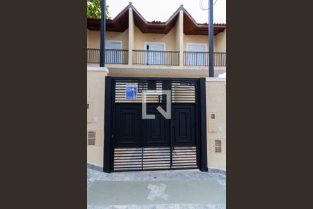 Casa à venda com 165m², 3 quartos e 6 vagasFachada