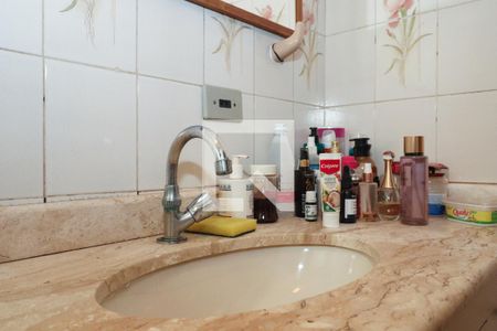 Casa à venda com 84m², 2 quartos e 1 vaga Casa à venda com 84m², 2 quartos e 1 vagaBanheiro 2