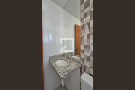 Banheiro da suíte de apartamento à venda com 2 quartos, 120m² em Vila Humaitá, Santo André