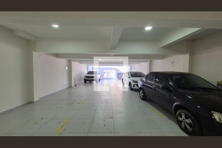 Garagem de apartamento à venda com 2 quartos, 120m² em Vila Humaitá, Santo André