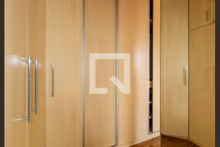 Apartamento para alugar com 120m², 2 quartos e 2 vagas Apartamento para alugar com 120m², 2 quartos e 2 vagasCloset - Suíte 2