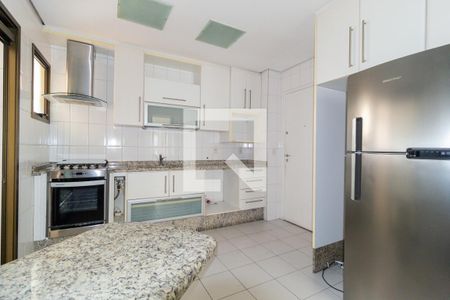Apartamento para alugar com 120m², 2 quartos e 2 vagas Apartamento para alugar com 120m², 2 quartos e 2 vagasCozinha