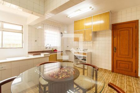 Apartamento à venda com 120m², 2 quartos e sem vagaCozinha 