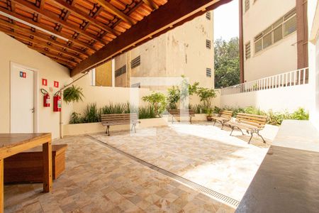 Apartamento à venda com 120m², 2 quartos e sem vagaÁrea comum - Churrasqueira