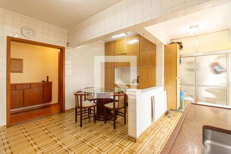 Apartamento à venda com 120m², 2 quartos e sem vagaCozinha 