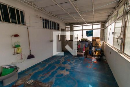 Casa à venda com 262m², 5 quartos e 4 vagasÁrea de Serviço