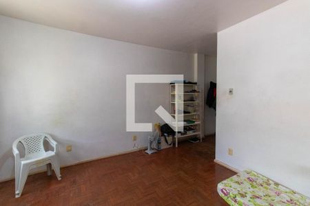 Casa à venda com 262m², 5 quartos e 4 vagasSuíte