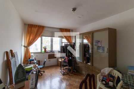 Casa à venda com 262m², 5 quartos e 4 vagasQuarto 2