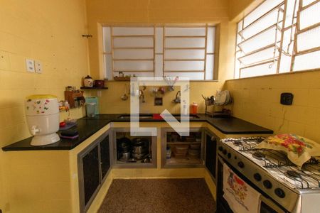 Casa à venda com 262m², 5 quartos e 4 vagasCozinha